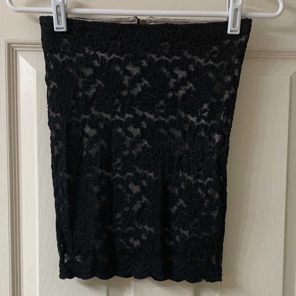 🌷3 for $25🌷Costa Blanca, US XS, Black & Tan Lace Tube Bodycon Mini Skirt
